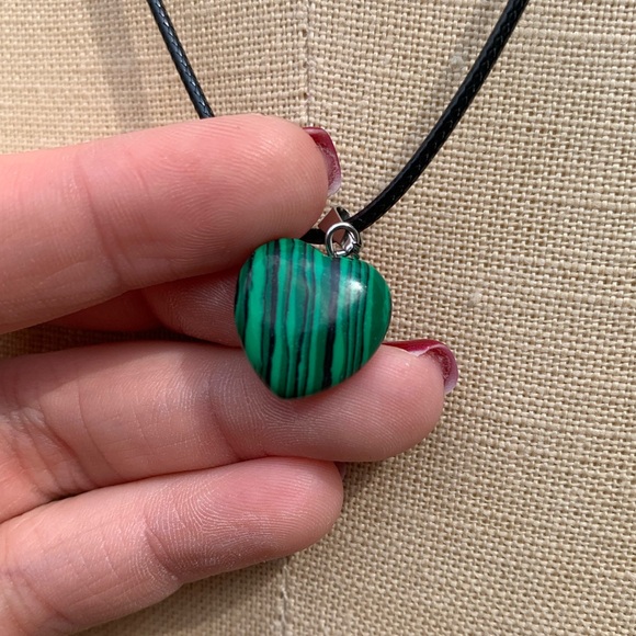 Handmade Malachite Stone/Resin Heart Amulet Necklace - Picture 3 of 6